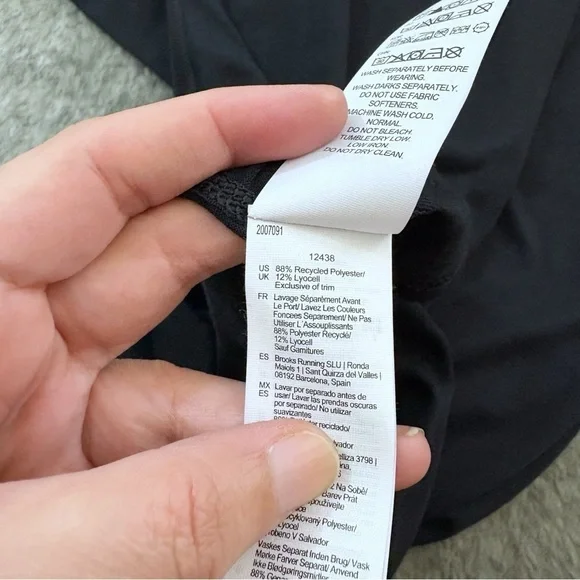 NWT Brooks Pride Distance Short Sleeve Shirt - Picture 10 of 12